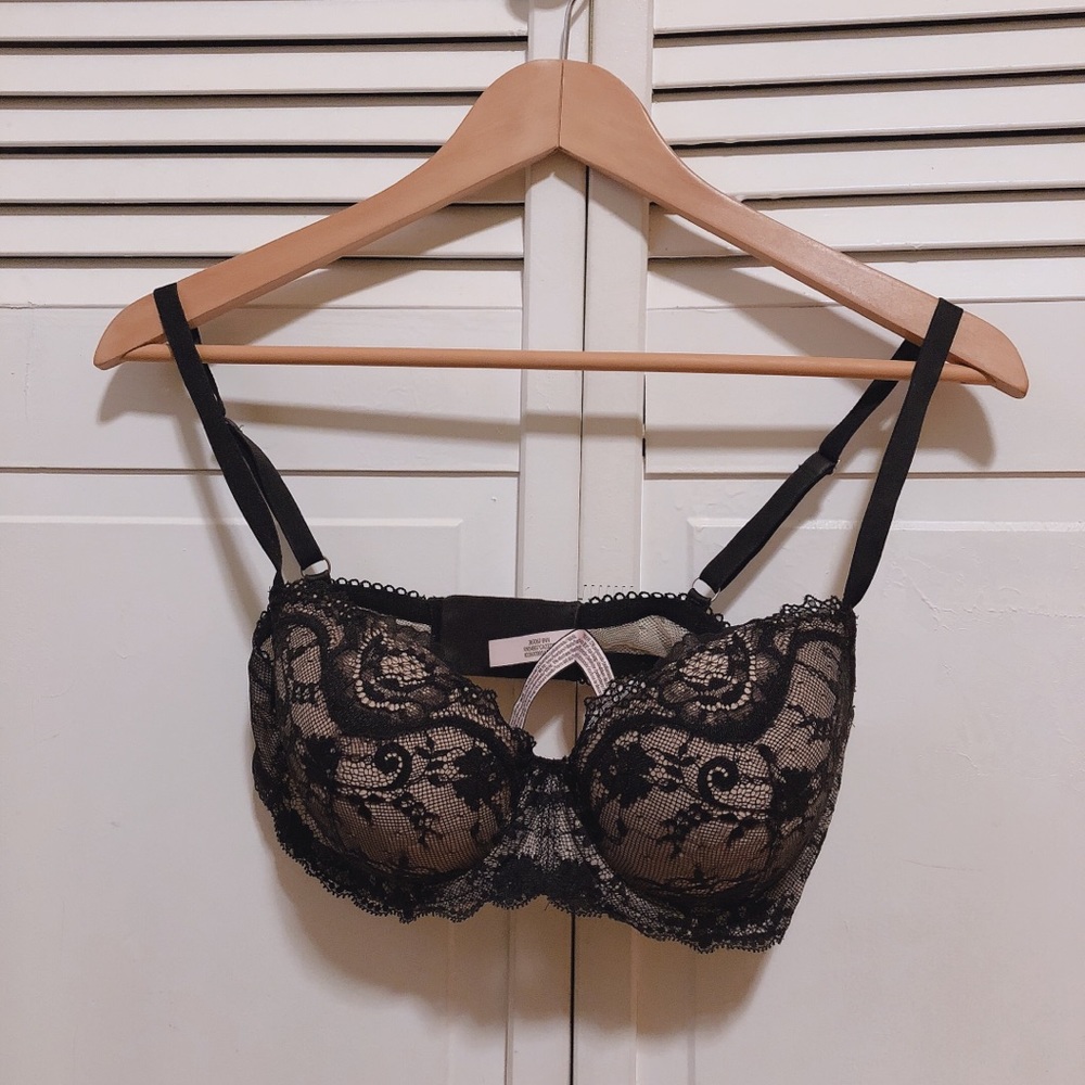 Victoria Secret bra